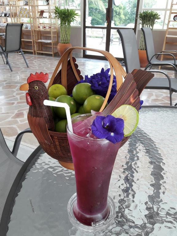 Baan Suan Geb Tawan Hotel Lopburi Exterior photo